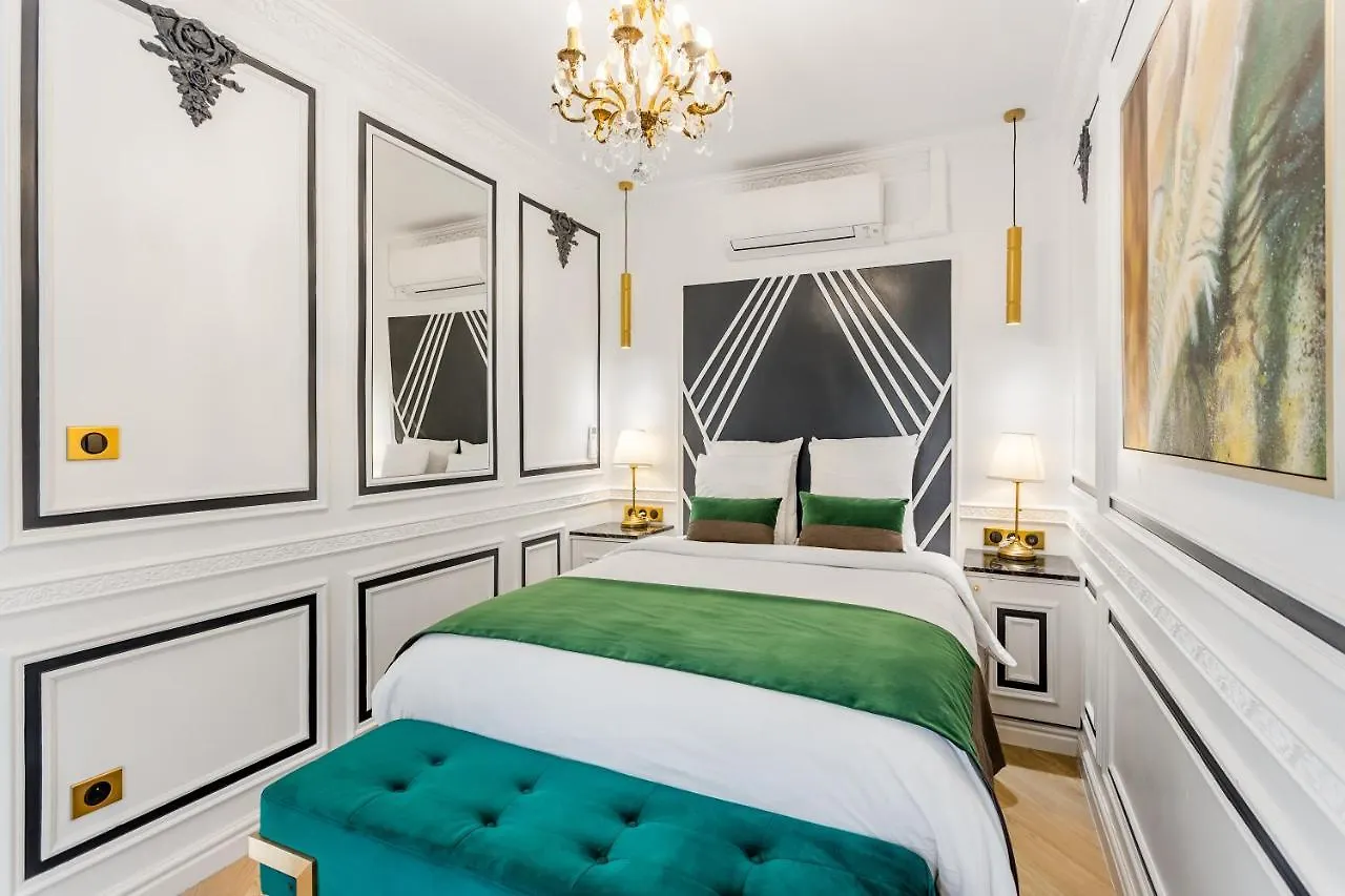 Apartment Merveil - Luxury Suite -Champs Elysees- Ponthieu I Paris