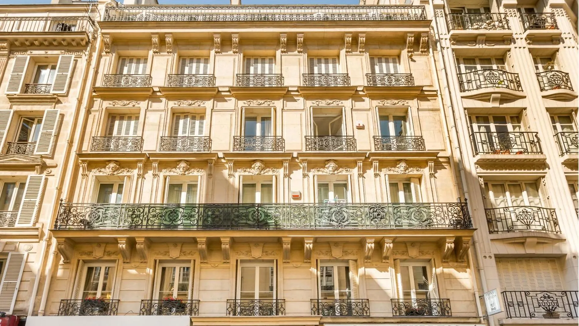 Merveil - Luxury Suite -Champs Elysees- Ponthieu I Paris Apartment