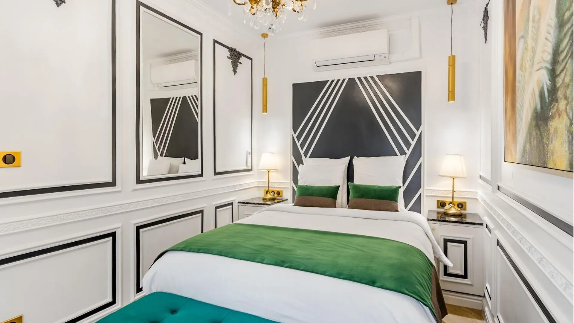 Merveil - Luxury Suite -Champs Elysees- Ponthieu I Paris 0*,  France