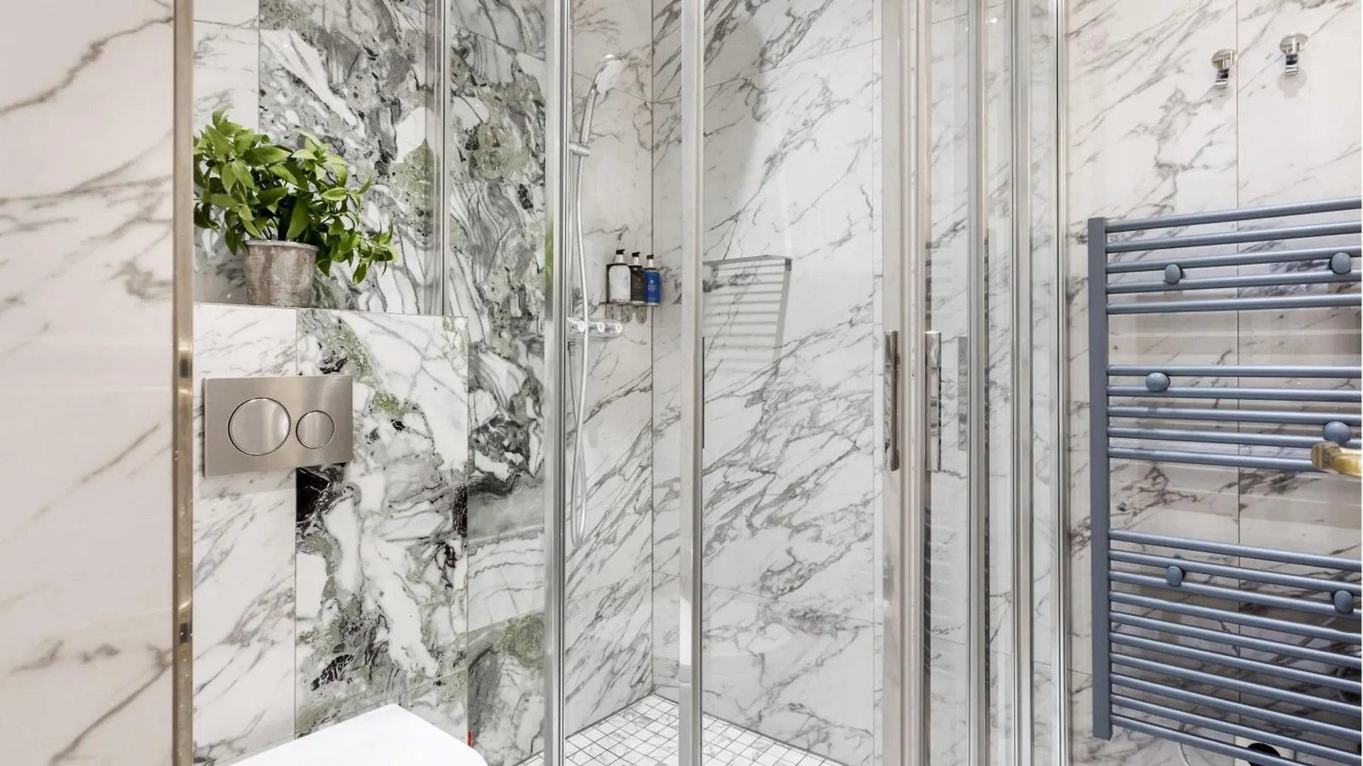 Merveil - Luxury Suite -Champs Elysees- Ponthieu I Paris Apartment