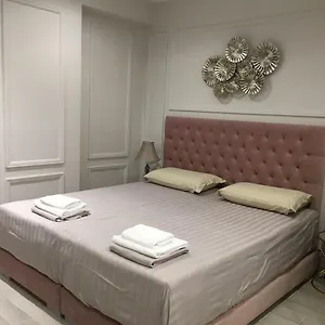 Onira Luxury Apartment Sarande
