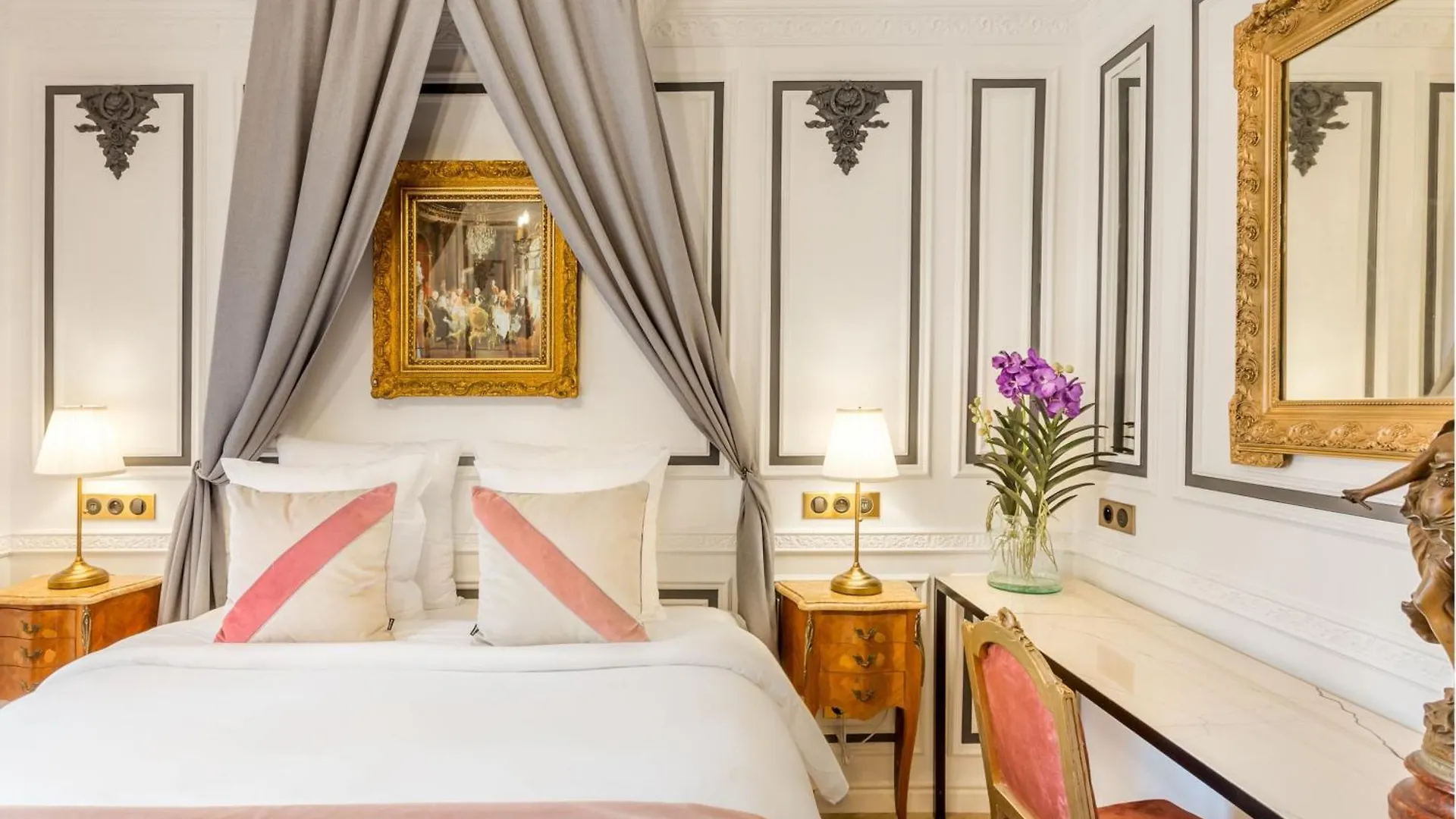 Apartment Merveil - Luxury Suite -Champs Elysees- Ponthieu I Paris France